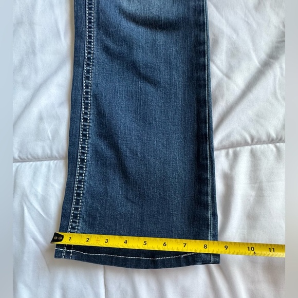 GRACE IN LA WOMEN'S
JEANS - AZTEC Grace Medium Blue Flare Jeans - Picture 16 of 16